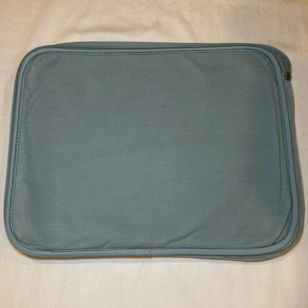 Belkin Neoprene Brown and Blue Laptop Zipper Case Fits 15in Laptops EUC